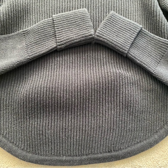 Cabi Prep #3525 Cropped Sweater 100% Cotton Black Small Ribbed Hi Low Layering - Picture 8 of 13